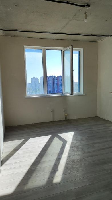 Продам 3 ком. квартиру с ремонтом в ЖК Скай Сити. Сити Центр 205-928