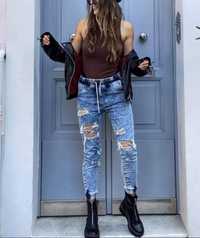 Spodnie damskie jeansowe przecierane Chiara M