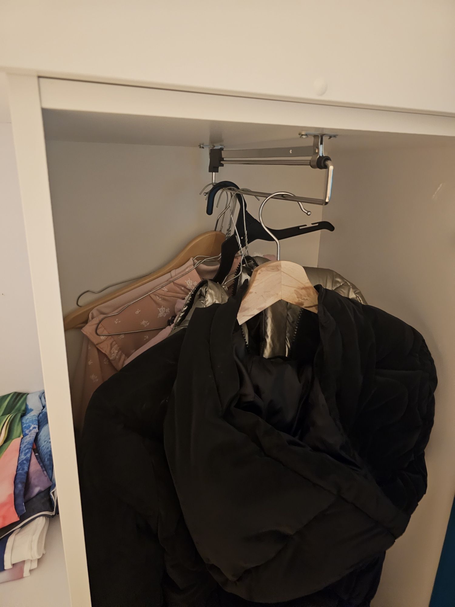 Cama de criança e arrumação