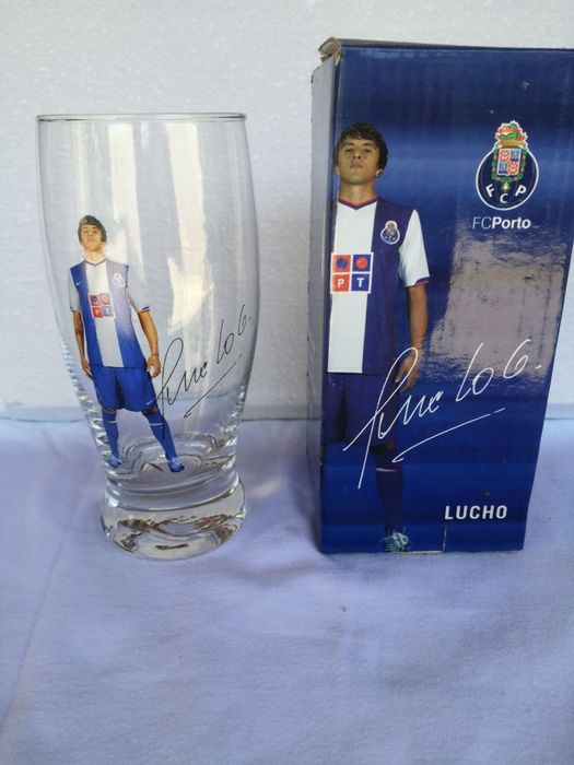 Copos Novos de sumo, cerveja,água do F.C.Porto.