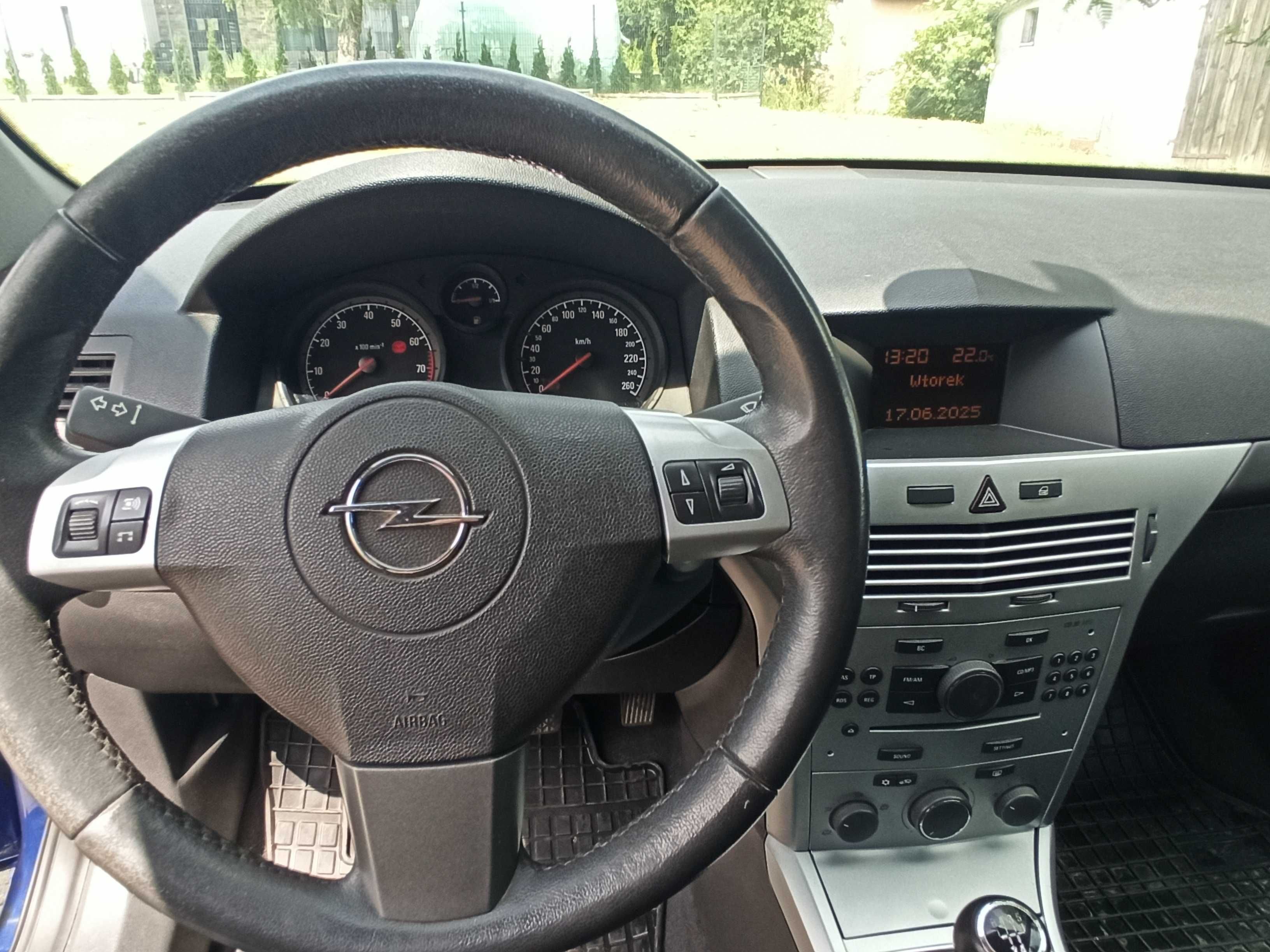 Astra h 1.6 115km