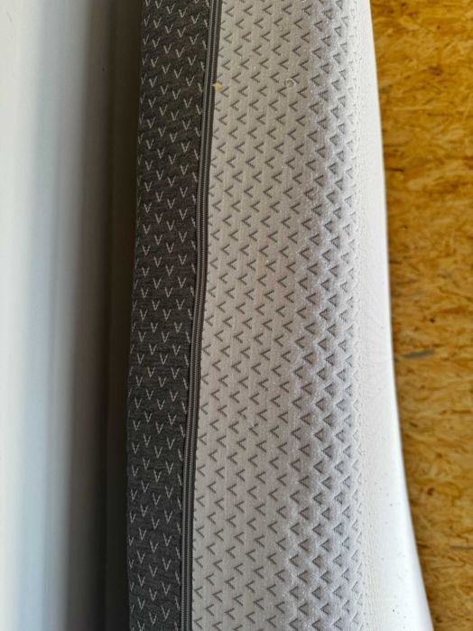 Stelaż + materac 120X200 cm - idealny stan! Gotowe do spania!