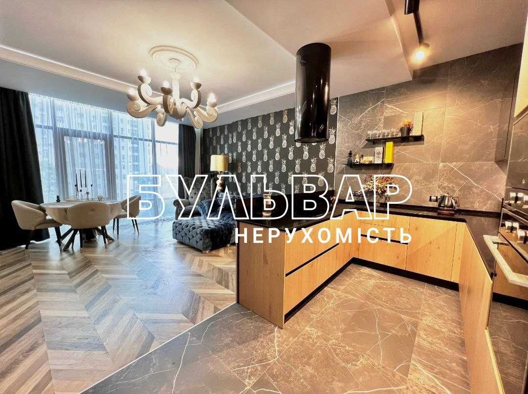 Продам!! 3 к.кв. - 100 м2, Центр, Новострой, ЖК Белый слон