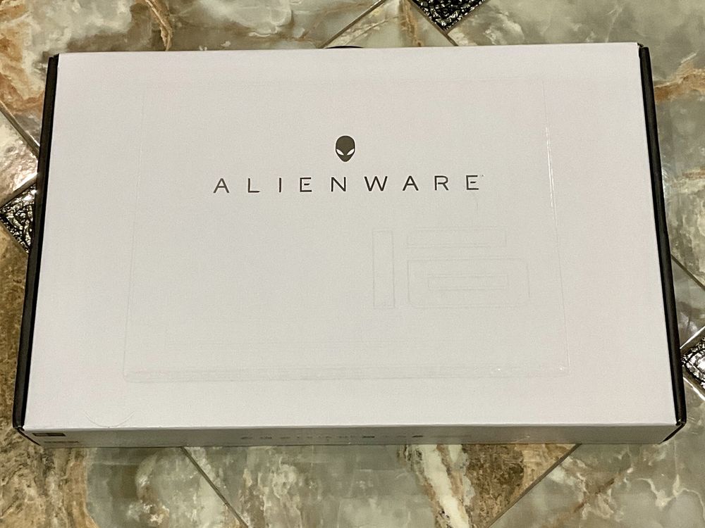 Ноутбук Dell Alienware М16 R1