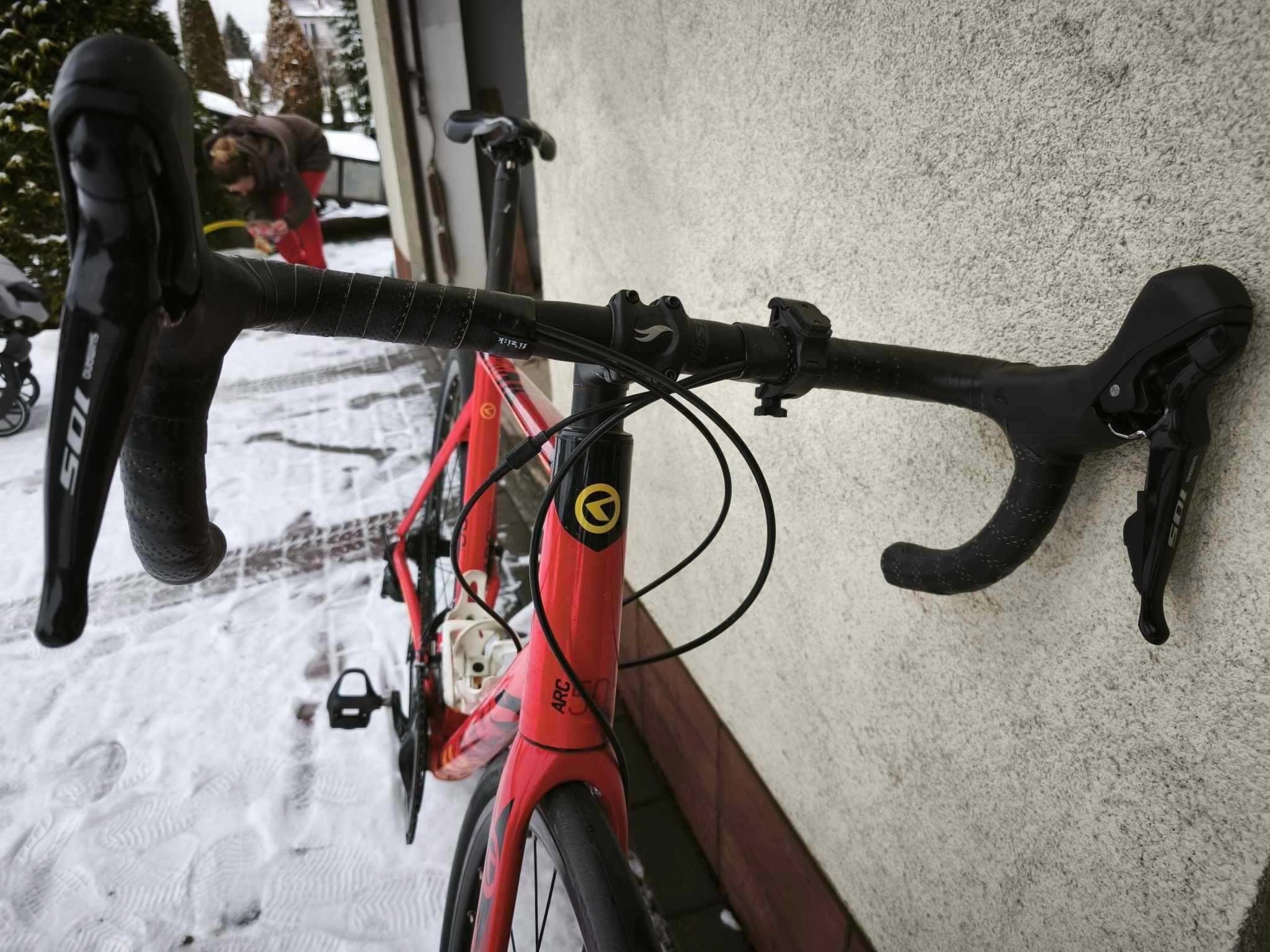 Kellys ARC 50 2018 - hamulce hydrauliczne, Shimano 105, FV23%