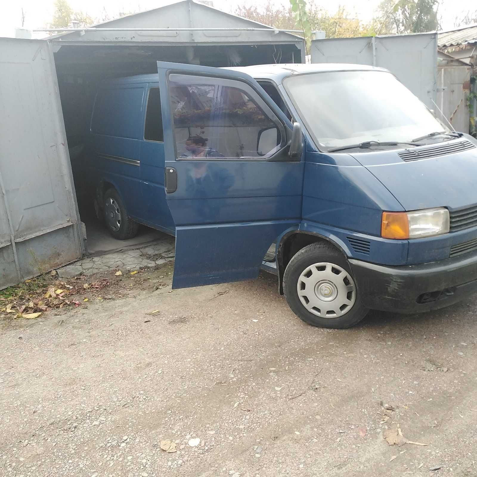 Продам Volkswagen Transporter T4 грузо-пасажирський