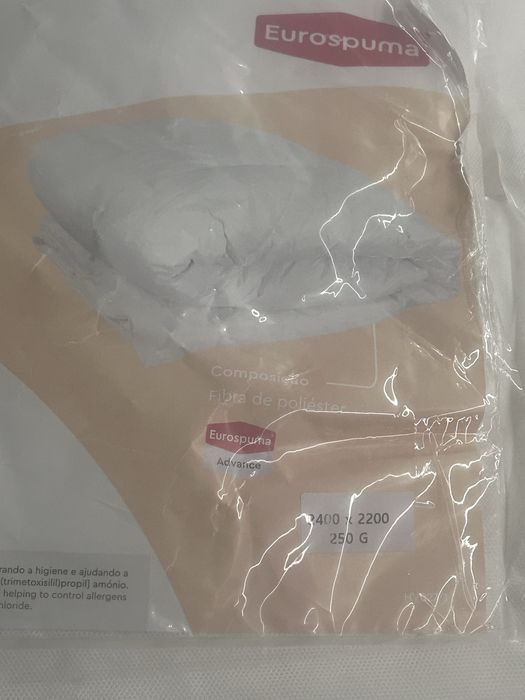 Edredão Confort Hollofil - anti ácaros