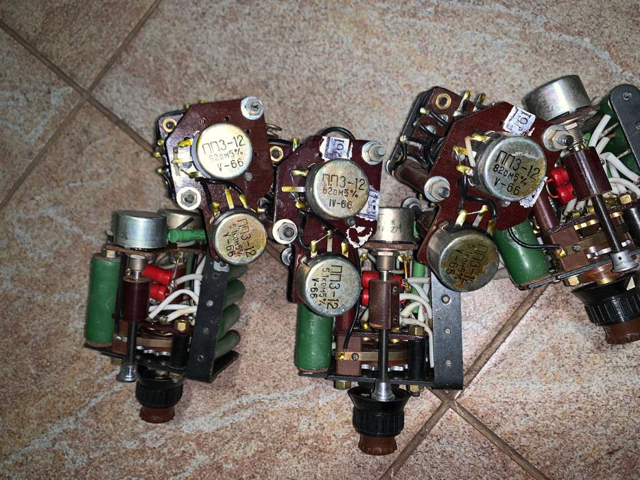 Набори з магазинів резисторів