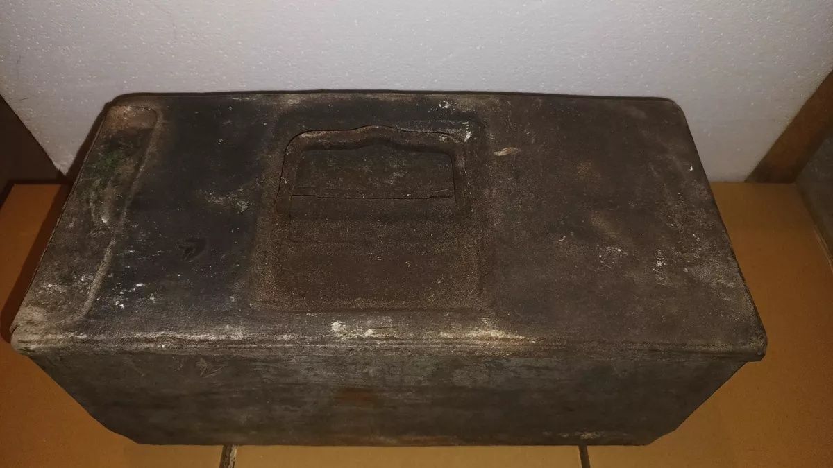 Niemiecka skrzynka na amunicję MG08 08/15