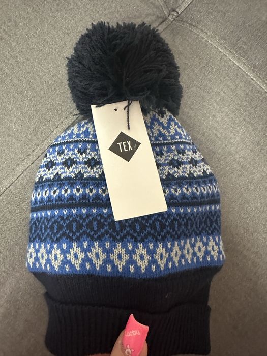 Czapka zimowa dla chłopca z pomponem niebieska Granatowa nowa tex