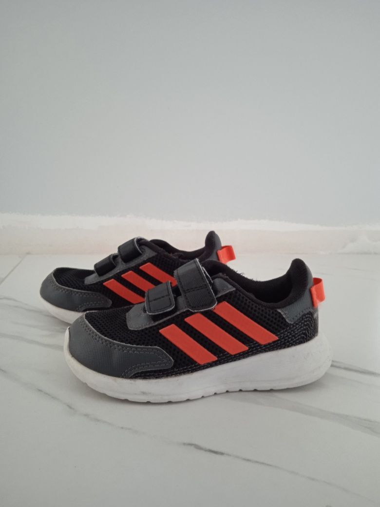 Buty sportowe adidas rozm 25 stan bdb