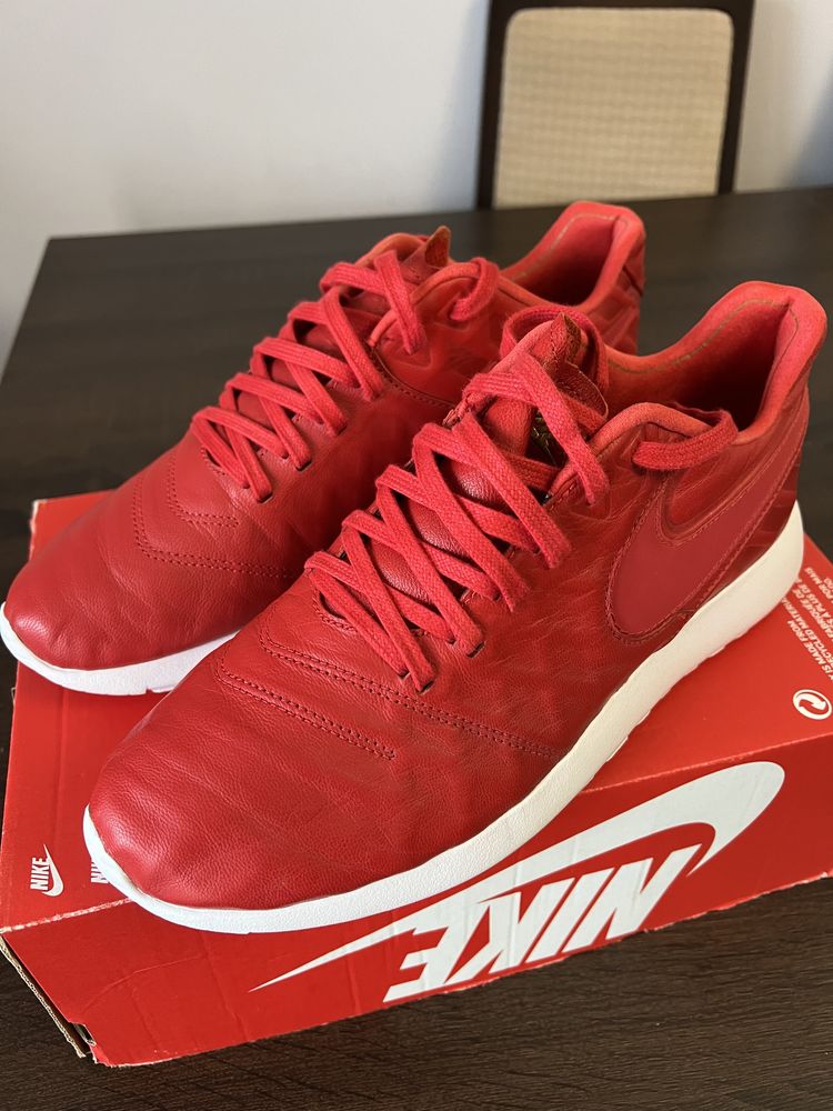 Buty sportowe NIKE Roshe Tiempo VI QS