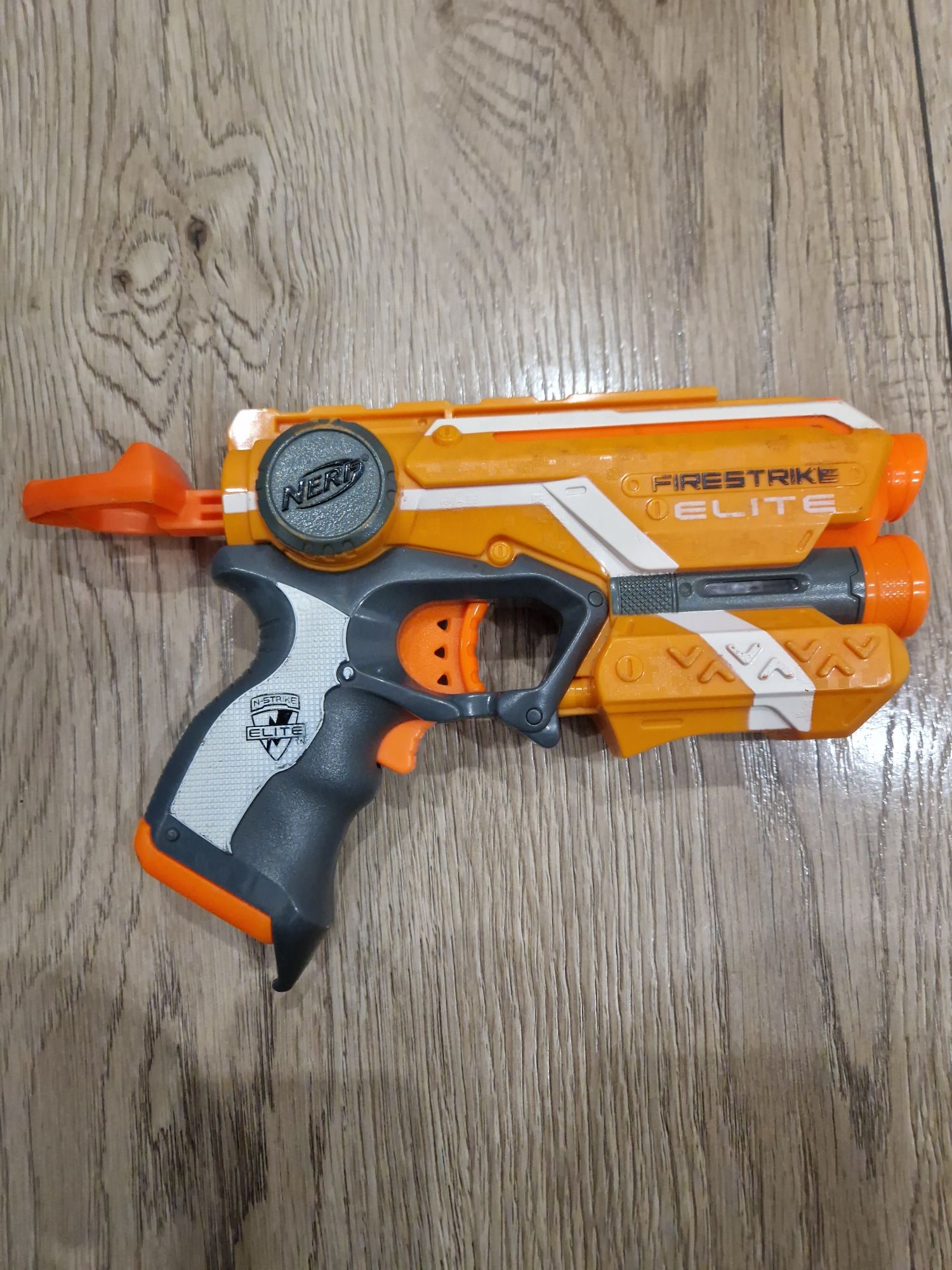 Pistolet NERF na
