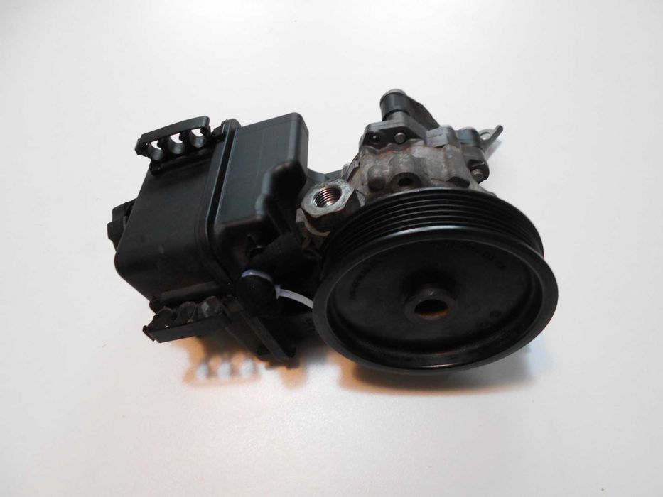 pompa wspomagania kierownicy Mercedes Vito 639 Sprinter 906 OM651 651