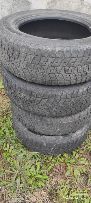 Шини зимові 225/65 R17