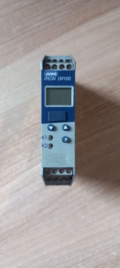 Regulator temperatury PID panelowy Jumo ITRON DR-100