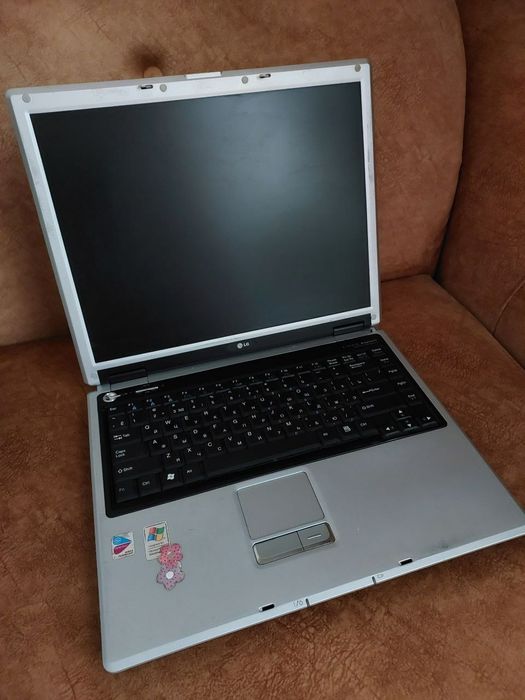 Ноутбук LG LS50 15"/Pentium M 1.73/ОЗУ 512Mb/80Gb HDD/WiFi