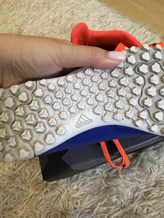 Сороконіжки Adidas. Оригінал! З оф.магазину. Розмір 37. Стан нових!