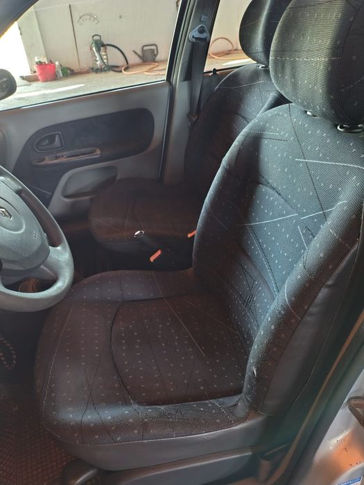 Renault clio 1.2 8v ano 2002 para peças todo o material disponível