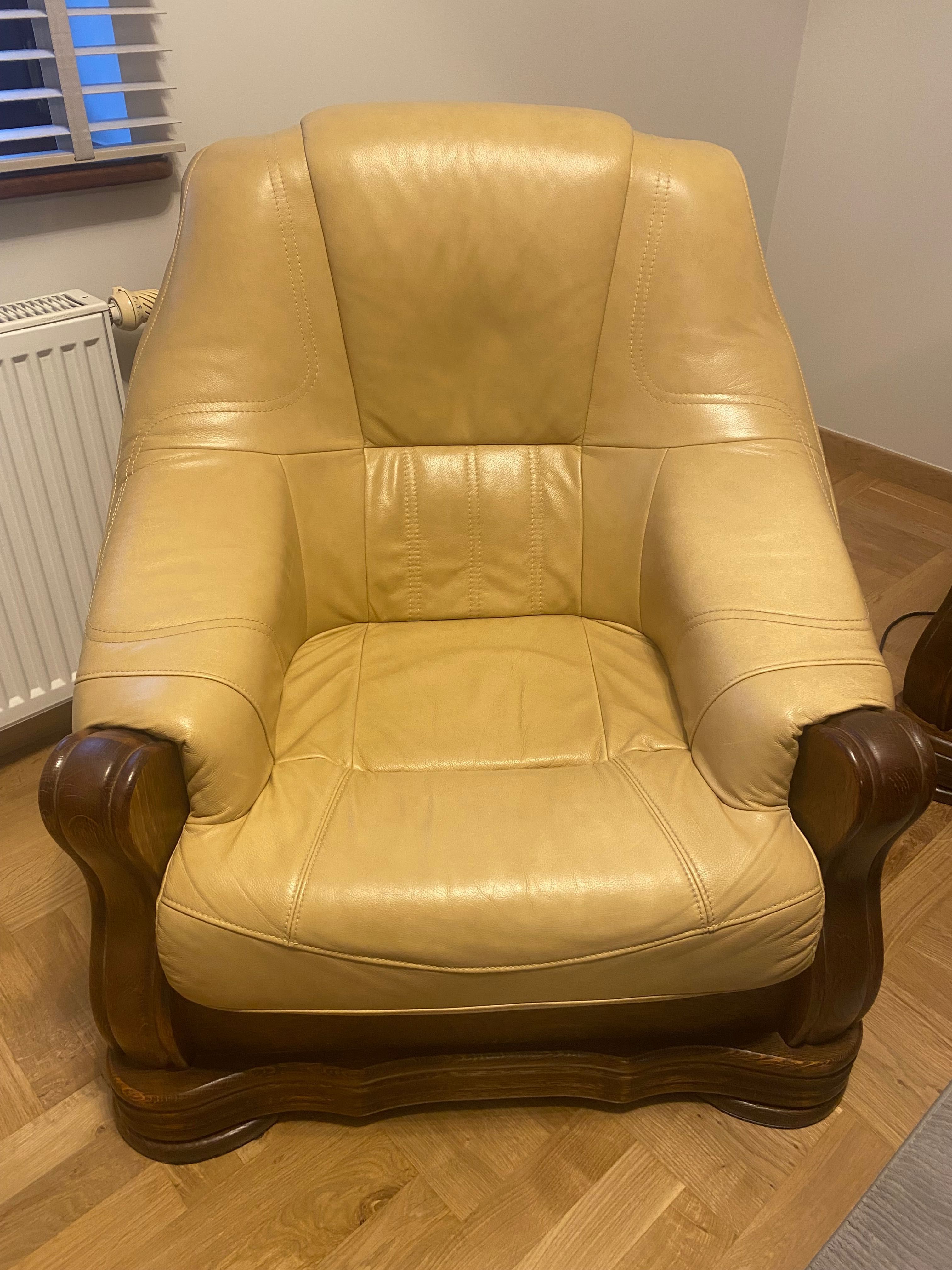 Sprzedam komplet wypoczynkowy ze skóry 3+1+1