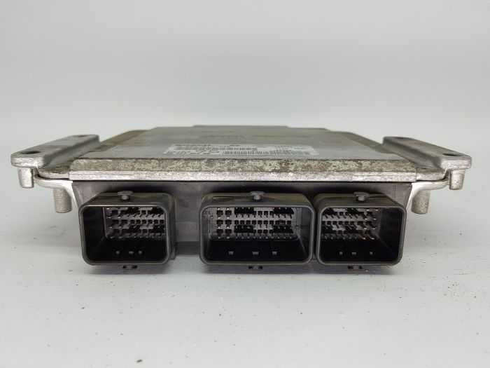 Блок керування дивгуном ЕБУ Citroen C5 0281011340