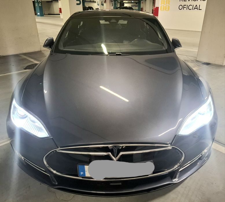 Tesla S85  carregamento vitalício
