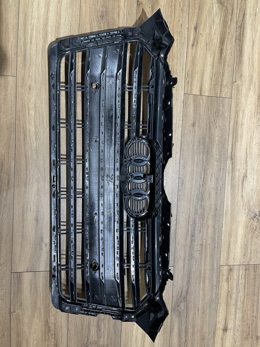 Решітка на AUDI A5 B9 2019