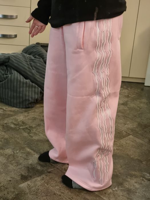 Штани під стиль Monster Enegry Strawberry Dreams, рожеві, широкі