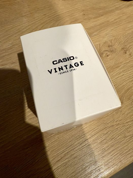 Relógio Casio Timeless - Vermelho