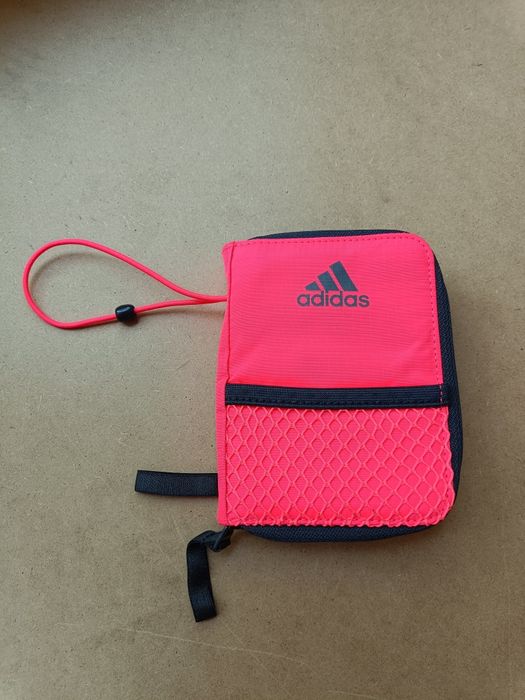 Adidas - damski portfel sportowy W Perf Wallet AB0677