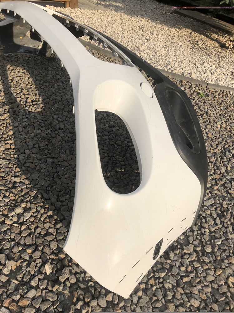 zderzak przód Citroen C3 biały