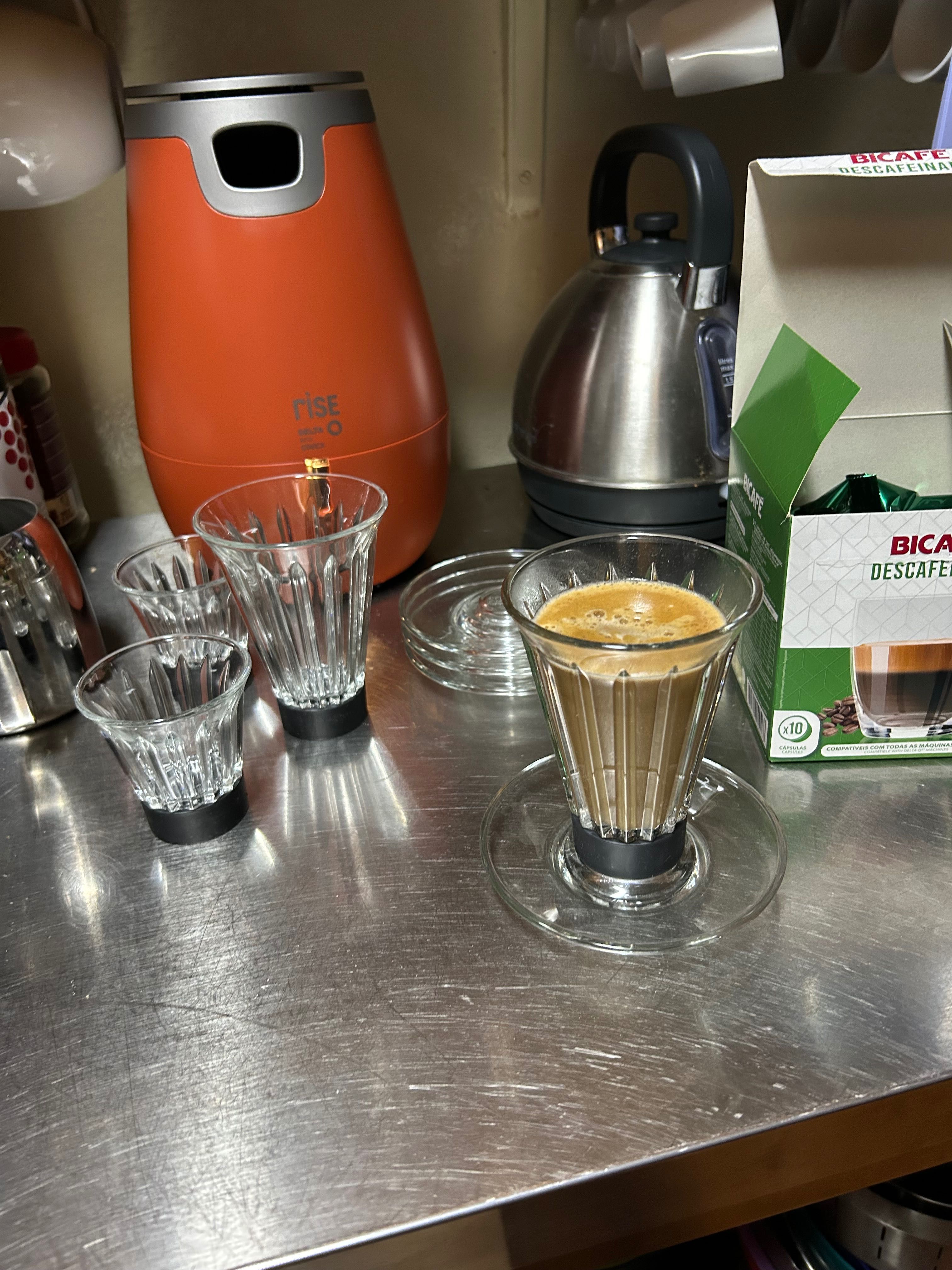 Máquina café Rise delta q