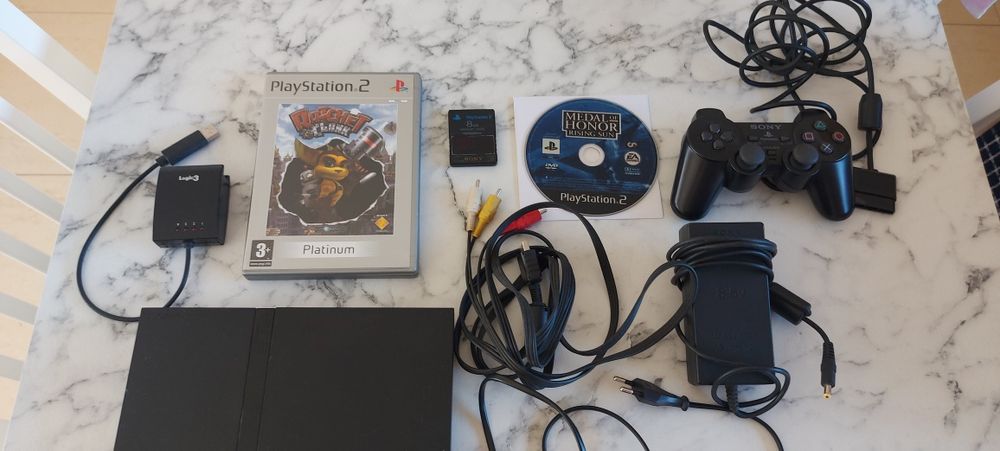 PS2 Slim e acessórios extras