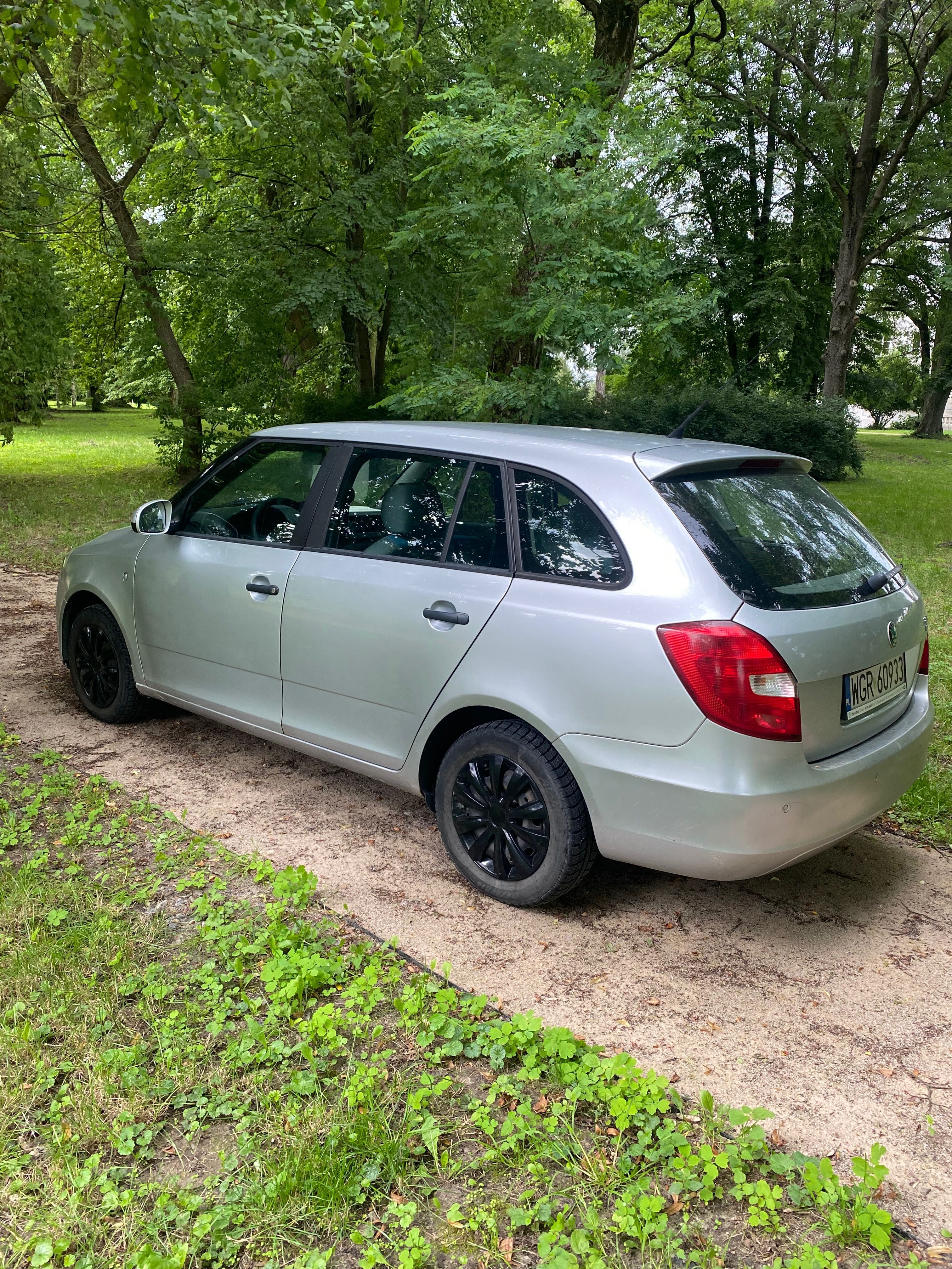 Samochod skoda 2