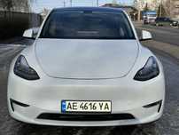 Tesla Mode Y long Range 75