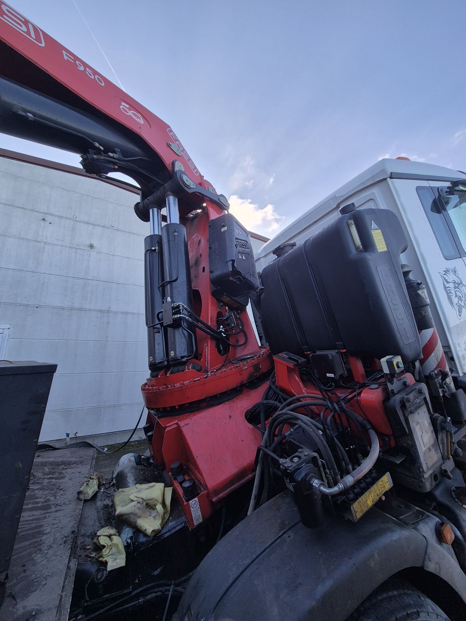 Fassi F950 HDS Dzwig żuraw