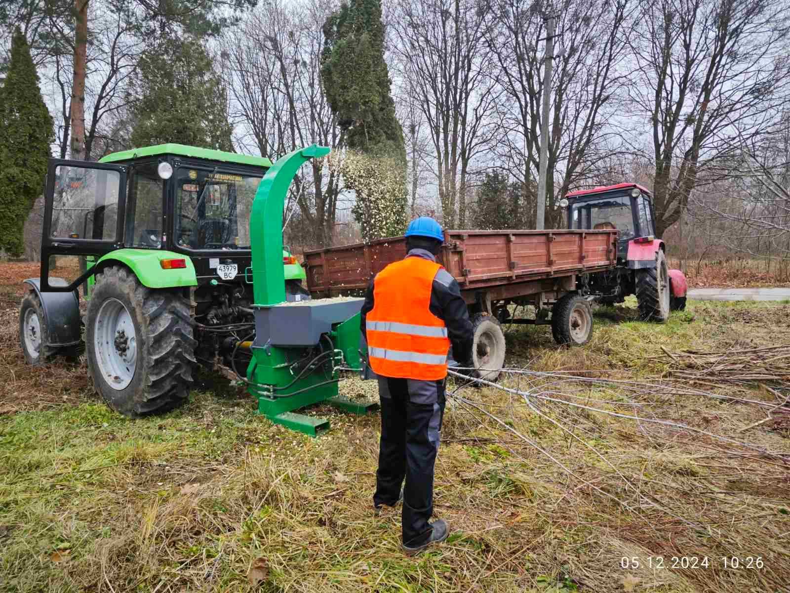 ЩЕПОРІЗ. Подрібнювач гілок на щепу РМ160Т. Щепоріз на трактор прямий