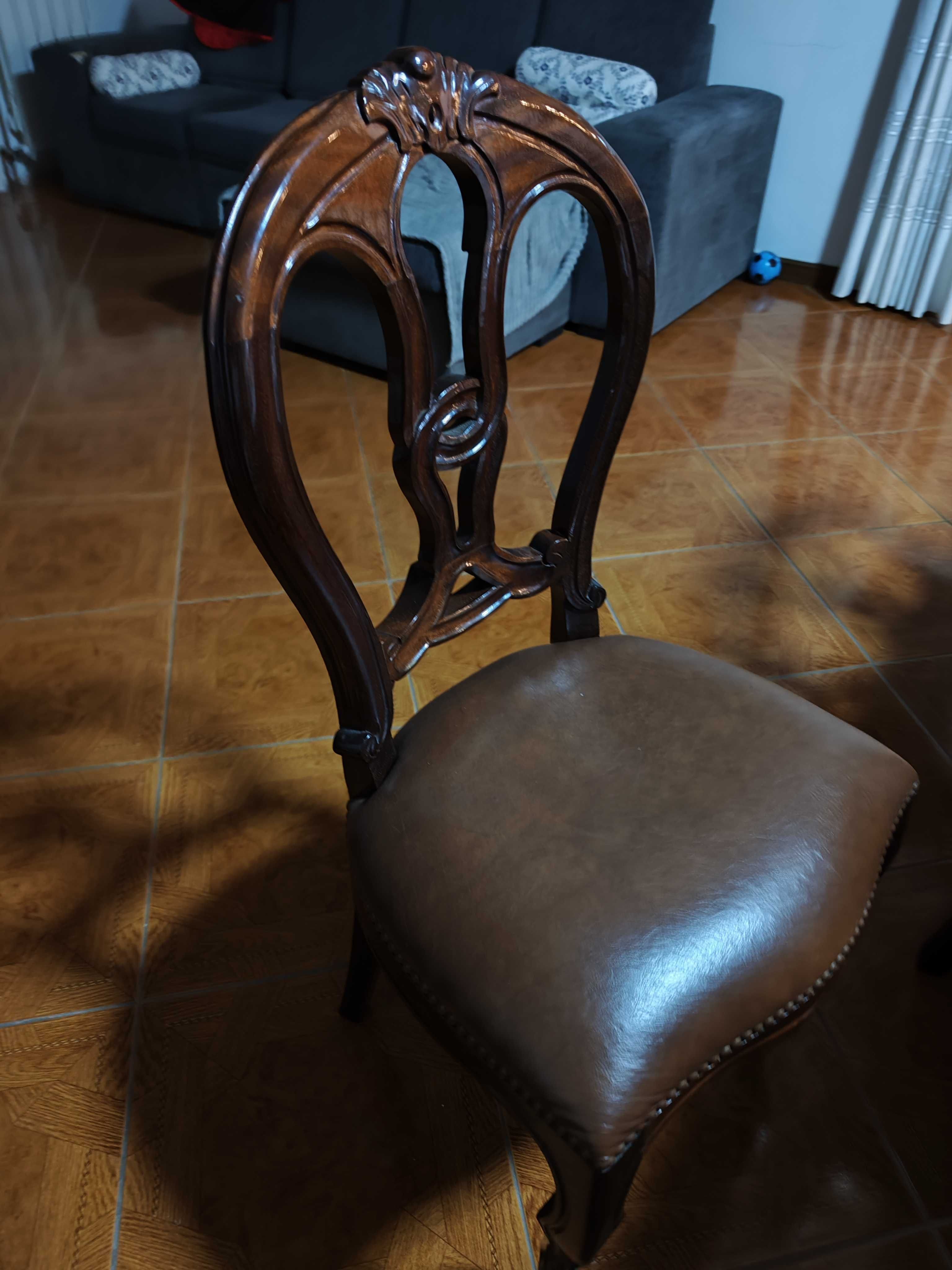 Mesa de sala de jantar