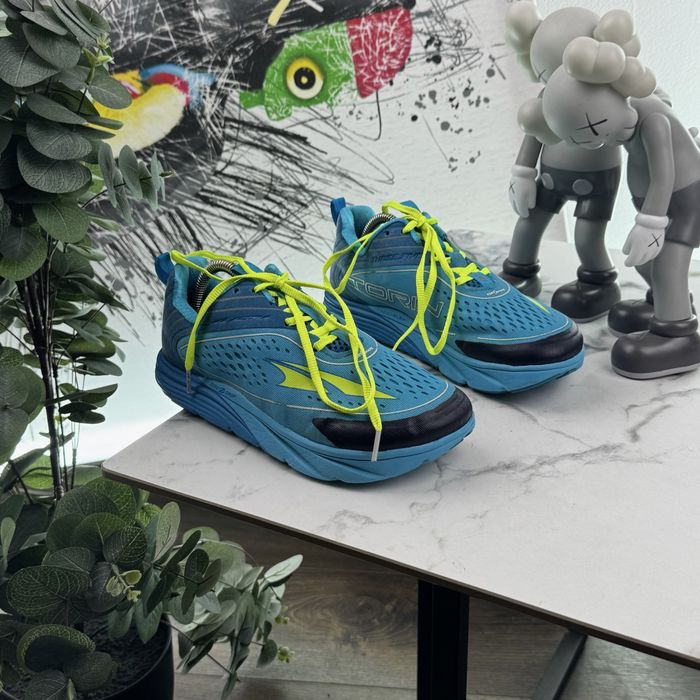 Кросівки Altra Torin 38.5 розмір Е5550