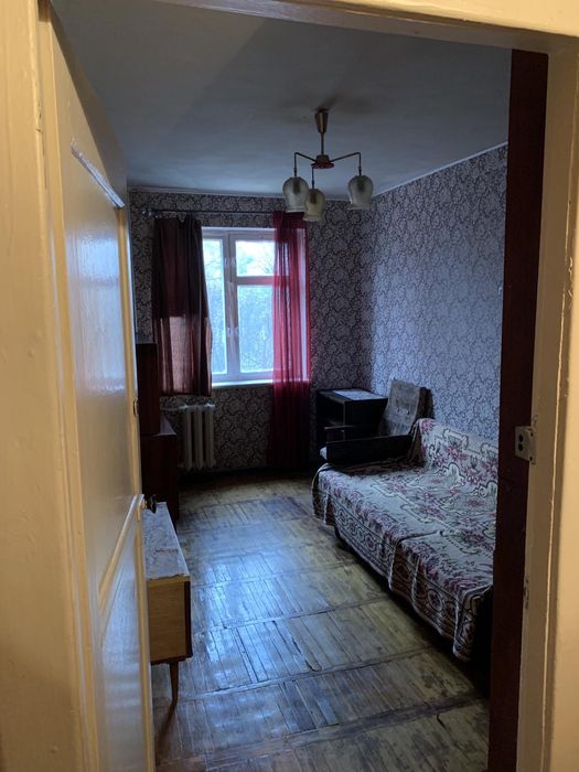 Пропонується в оренду 2-кімнатна біля кінотеатру Київ. Нові дома