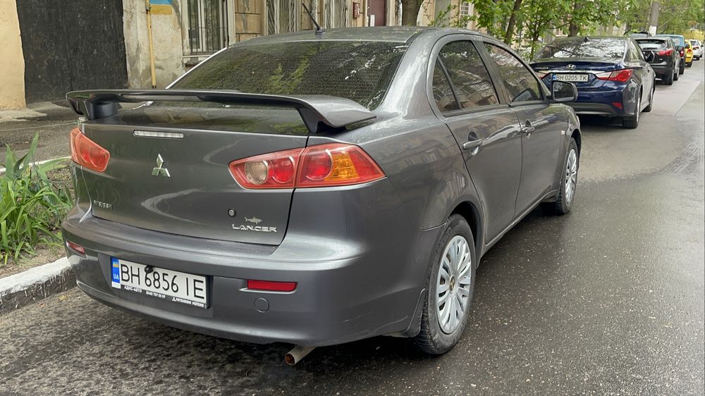 Продам лансер 10й