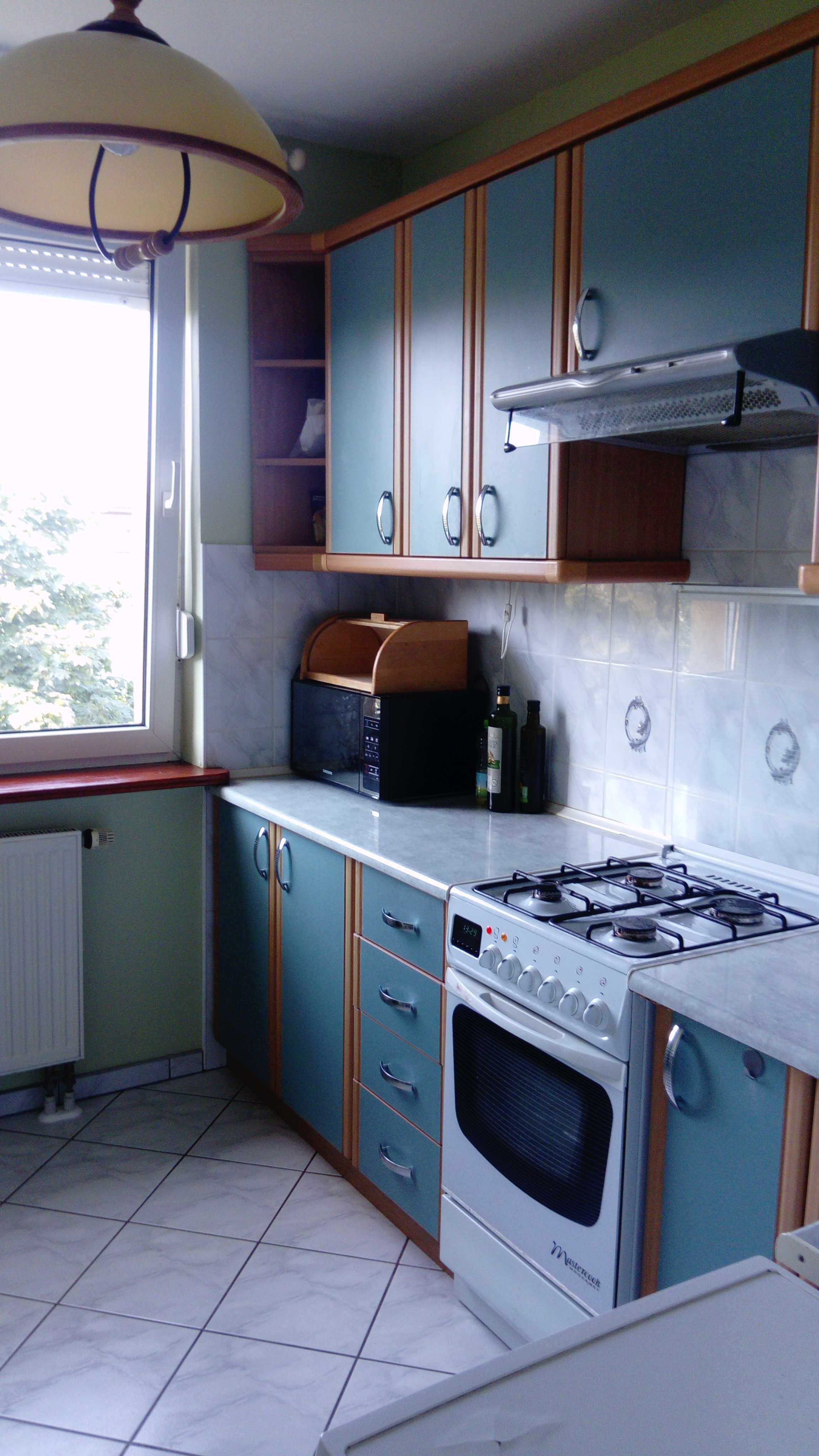 Do wyn. pokój w miesz. 3-pokojowym- 1 osoba (1100PLN+400PLN),