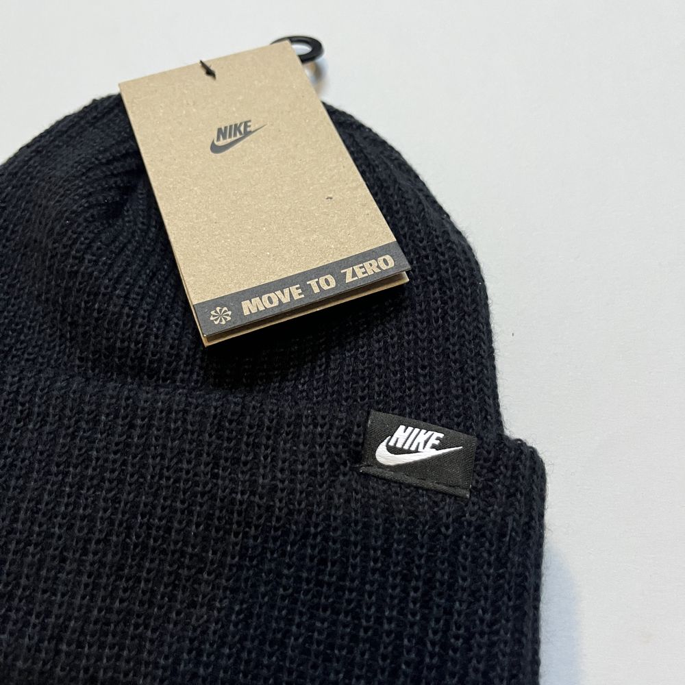Оригінал! Шапка Nike Terra Futura