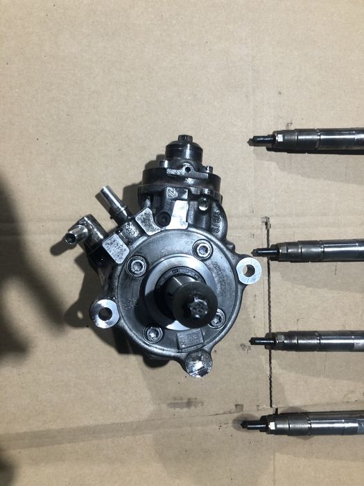 wtryski pompa wtryskowa układ paliwowy b47 BMW f10 f20 f25 f30 f48
