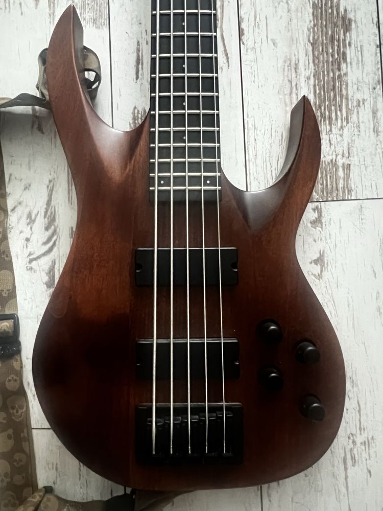 Gitara basowa Solar AB2.5AN Bass 5 strun