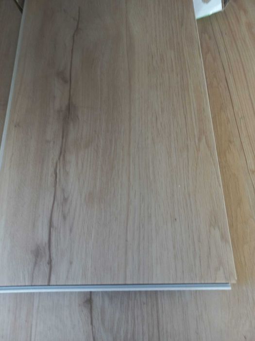 Floornity Panel winylowy Dąb Sycillo ze zintegrowanym podkładem 4 mm