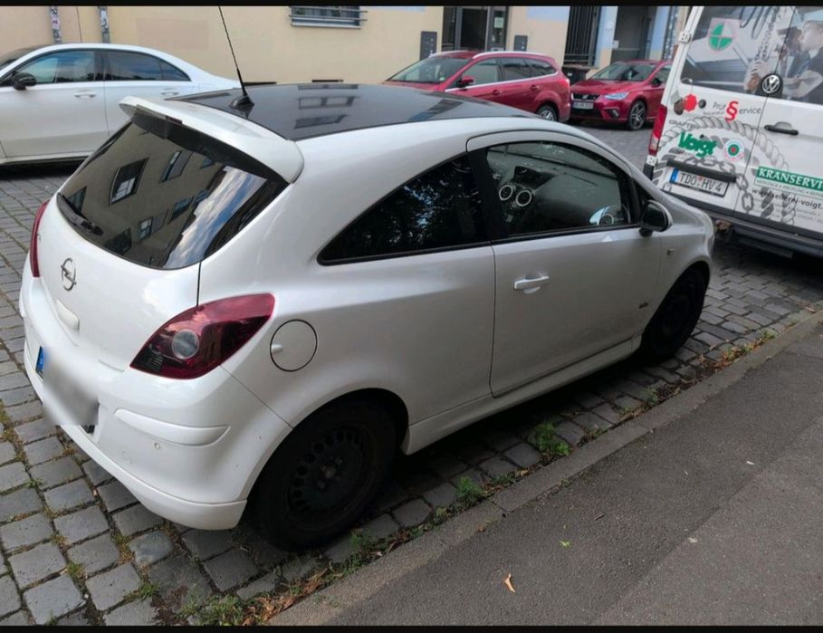 Opel Corsa D OPC line 1.4 16V 101PS 2010r