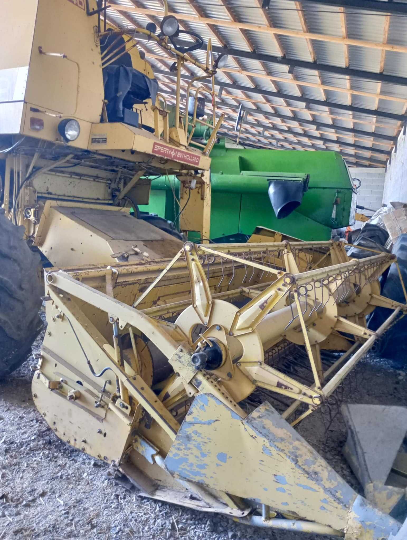Kombajn  New Holland 8040  nie John Deere 795