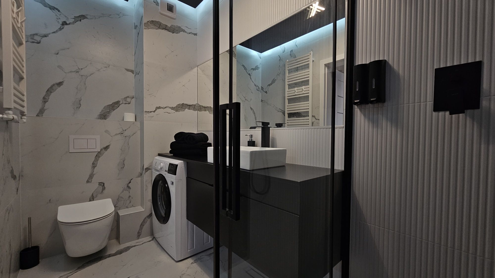 Moja Klonowa - apartament z sypialnią, parking, wynajem na doby