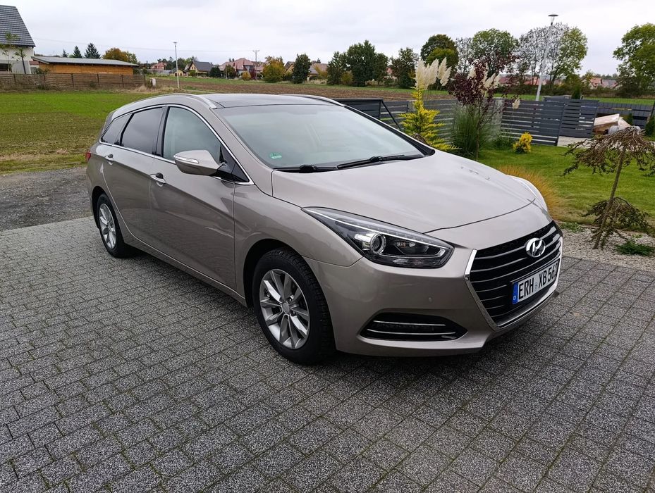Hyundai i40 Mały przebieg, co roku w serwisie, STAN IDEALNY